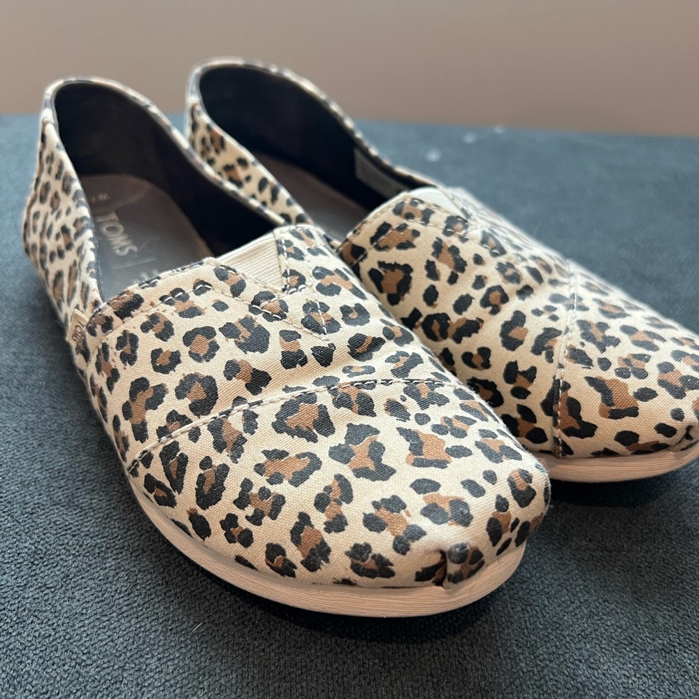 Cheetah print Tom’s